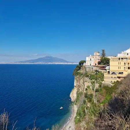 Savarese Luxury Palace *