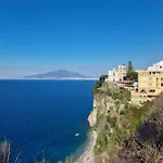Savarese Luxury Palace *