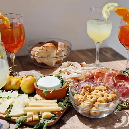 Savarese Luxury Palace