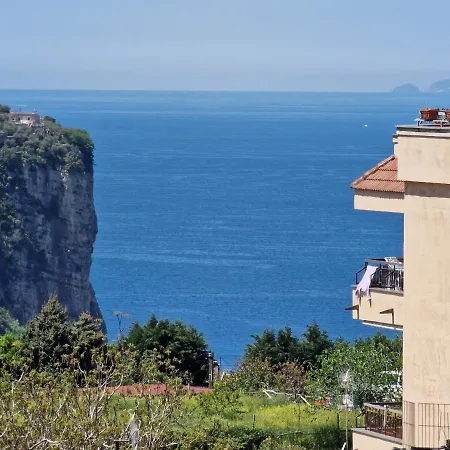 Savarese Luxury Palace Apartment